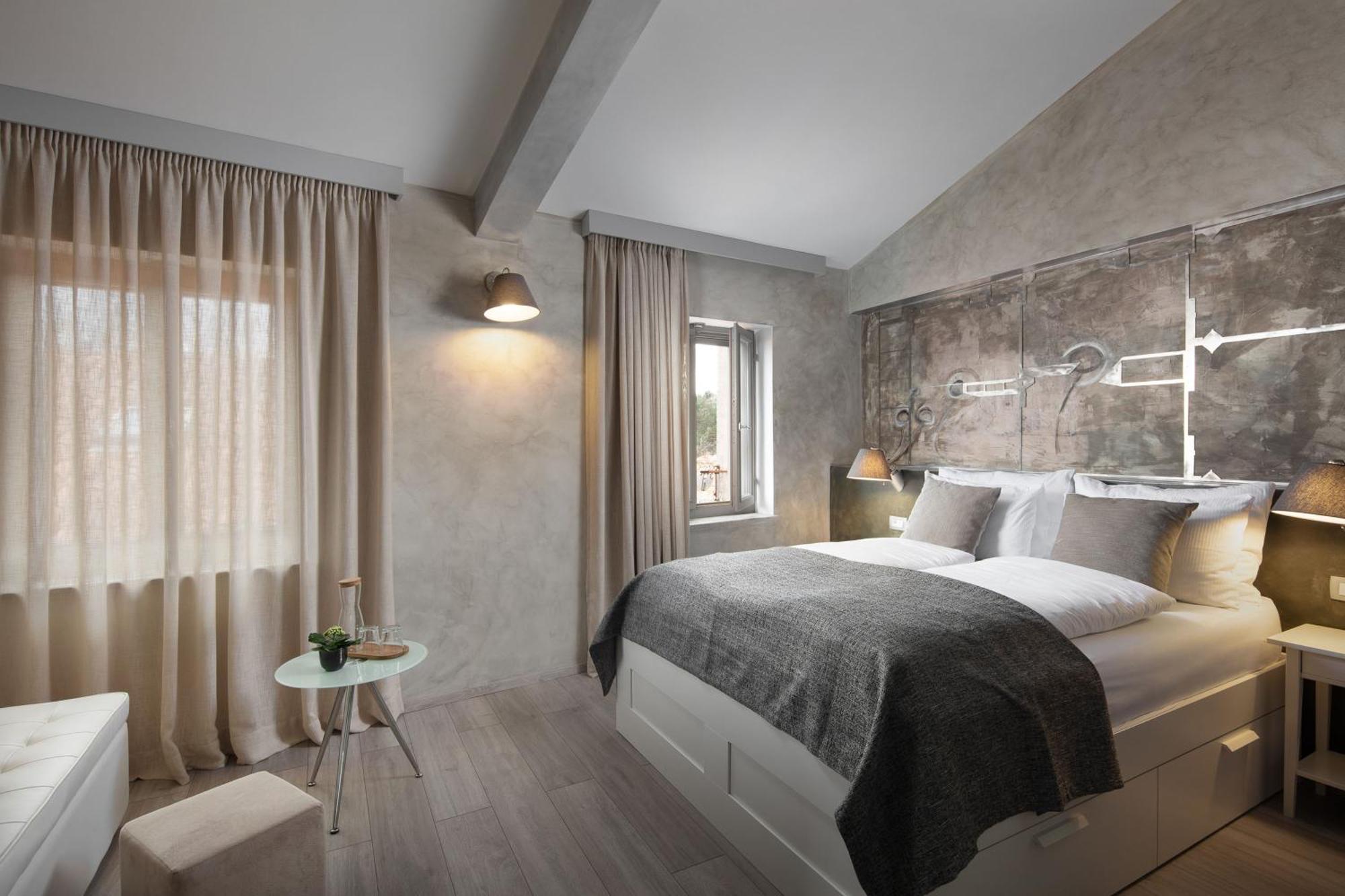Mirakul Residence In A Cute Historic Town لابين المظهر الخارجي الصورة